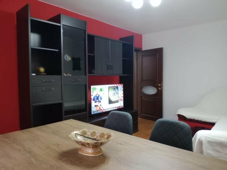 Inchiriez apartament modern cu 3 camere - 2