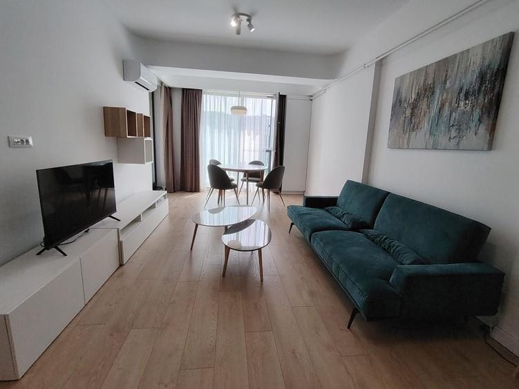 Apartament cu 2 camere decomandat, mobilat în Politehnica