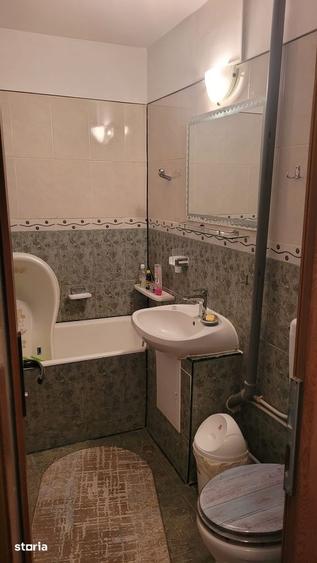 Apartament cu 3 camere, mobilat în Tomis Nord