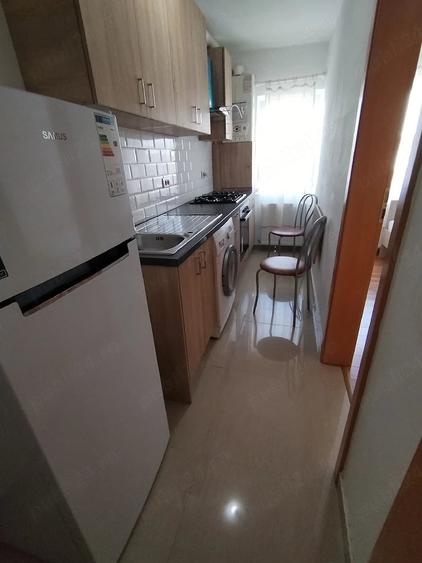 Garsonieră decomandată în Fabric