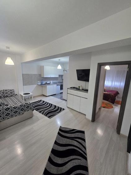 Apartament cu 2 camere semidecomandat în Exterior Vest
