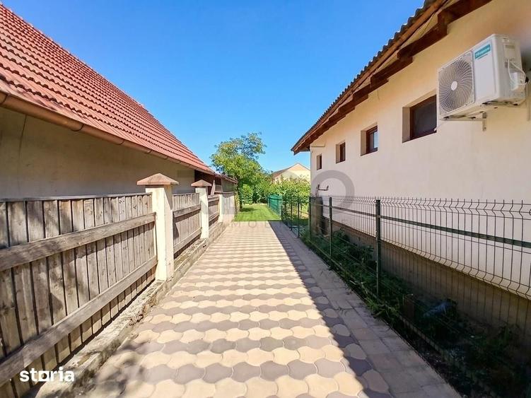 Casă cu 4 camere decomandat cu Teren 600 Mp în Nojorid