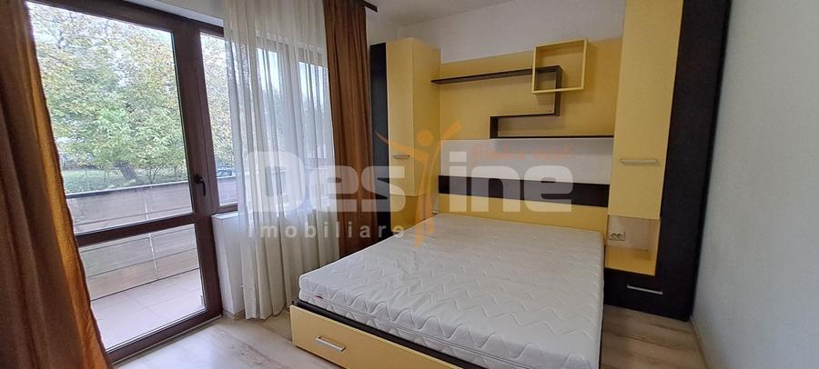 Apartament cu 3 camere decomandat, mobilat în Miroslava