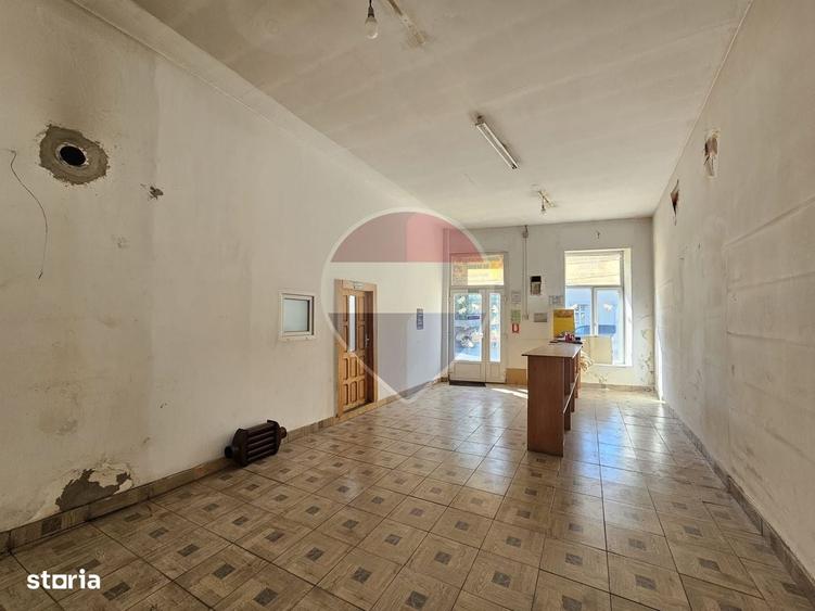 Apartament cu 4 camere în Central