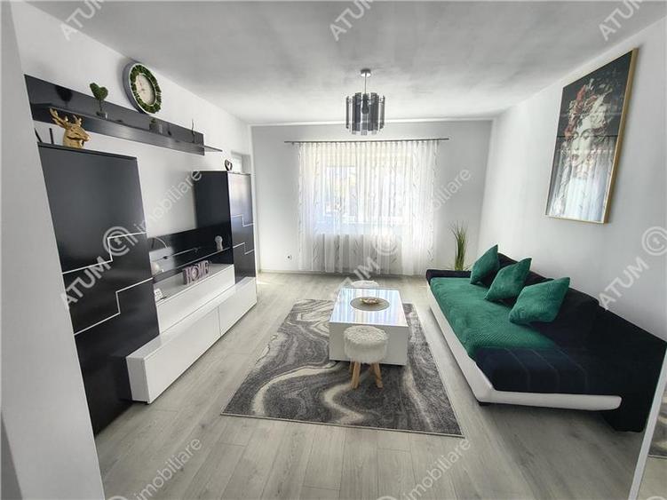 Apartament cu 2 camere decomandate balcon si loc de parcare etajul 1 - 9