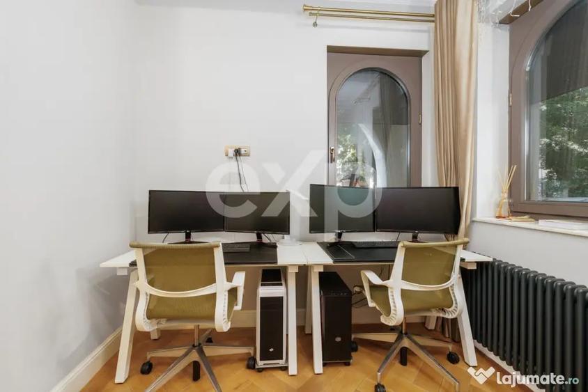 Apartament cu 3 camere decomandat în Capitale