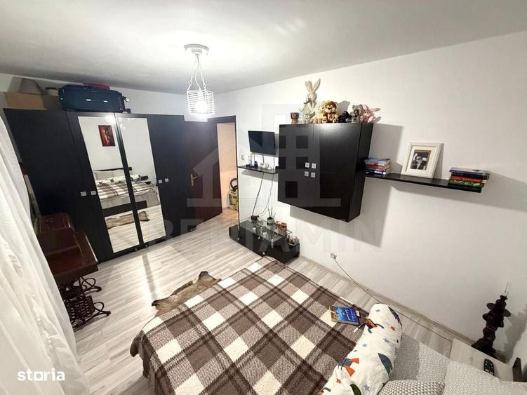 Apartament cu 3 camere semidecomandat în Valea Rosie