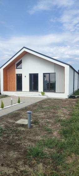 Casă cu 4 camere în Poșta Câlnău