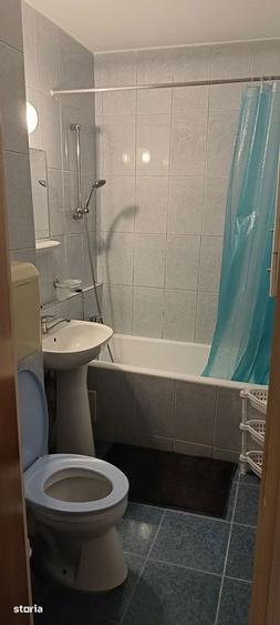 Apartament cu 2 camere decomandat în Titan