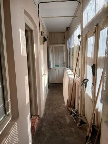 Casă cu 3 camere în Central