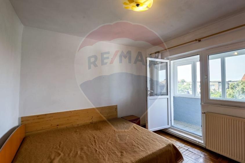 Apartament cu 3 camere de vânzare în zona Aradului - 16