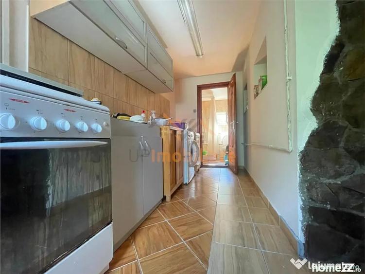 Casă cu 6 camere cu Teren 325 Mp în Remeți