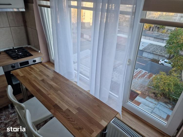 Apartament cu 2 camere decomandat în Aradului