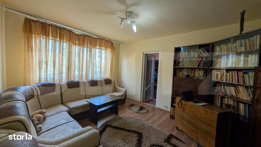 Apartament cu 2 camere semidecomandat în Micro 4