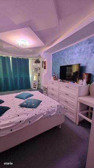 Apartament cu 3 camere decomandat în Decebal