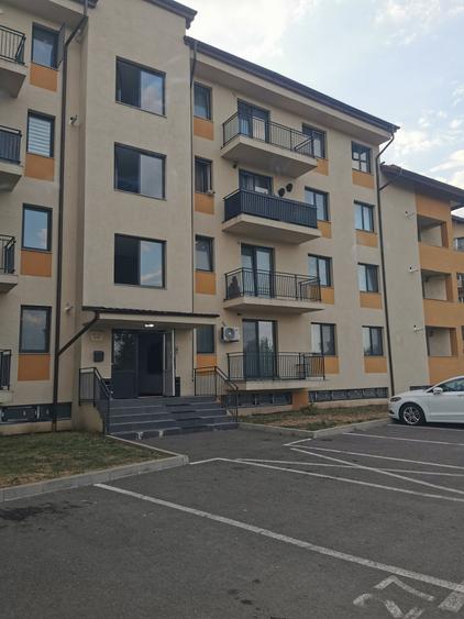 Apartament cu 2 camere decomandat în Gilău