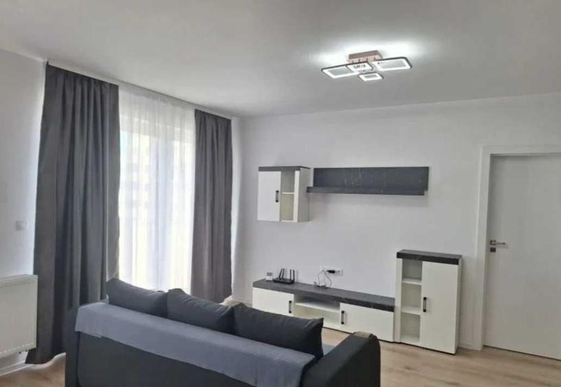 Apartament cu 2 camere semidecomandat în Central