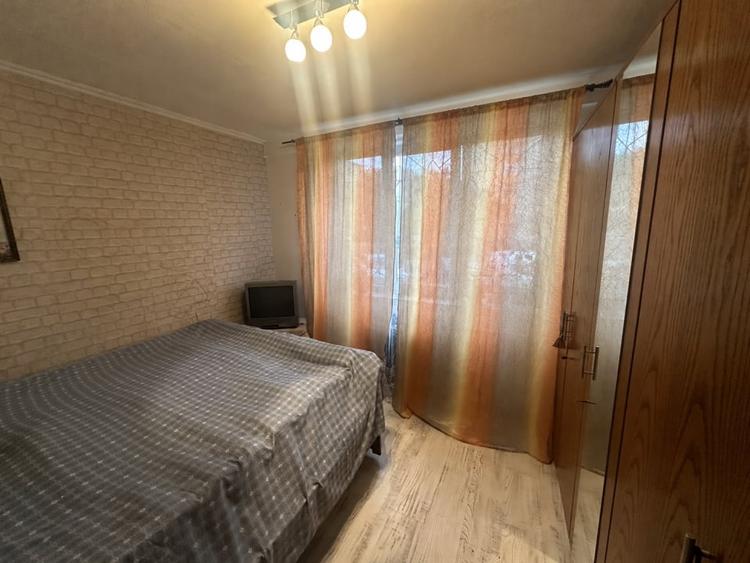 Apartament cu 3 camere semidecomandat, mobilat în Titulescu