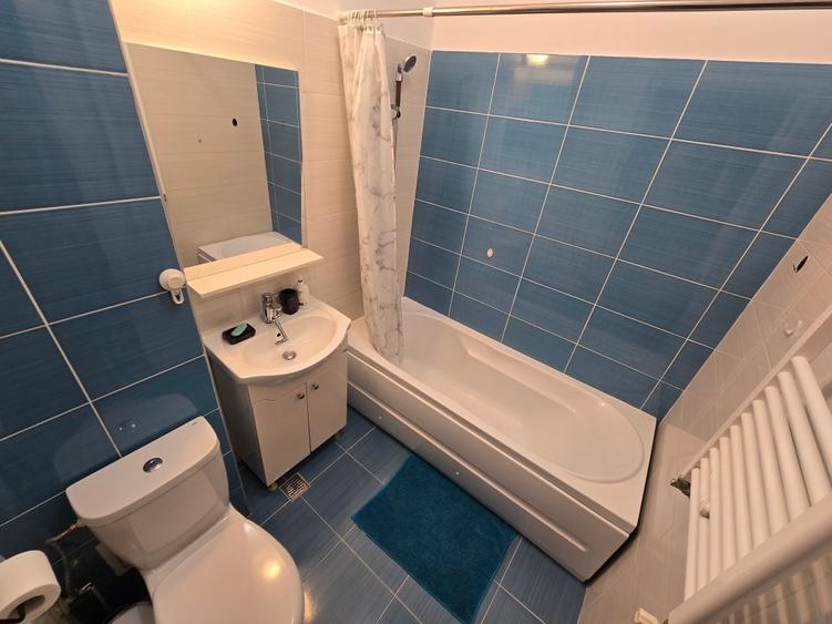 Apartament cu 2 camere decomandat în Păcii