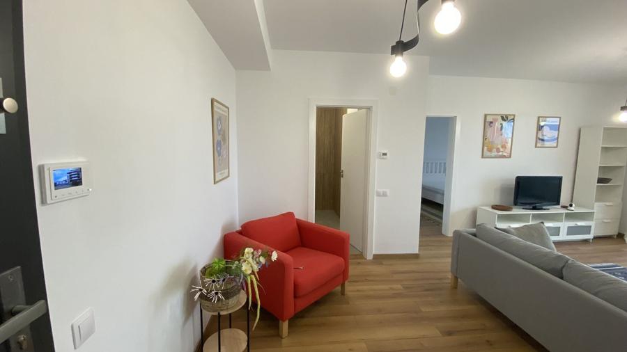 Apartament cu 2 camere, mobilat în Turnișor