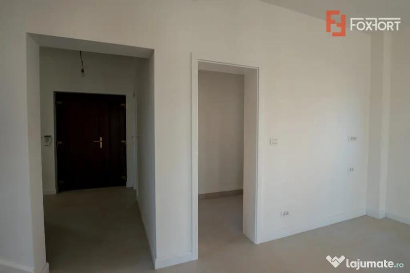 Casă cu 4 camere cu Teren 633 Mp în Moșnița Nouă