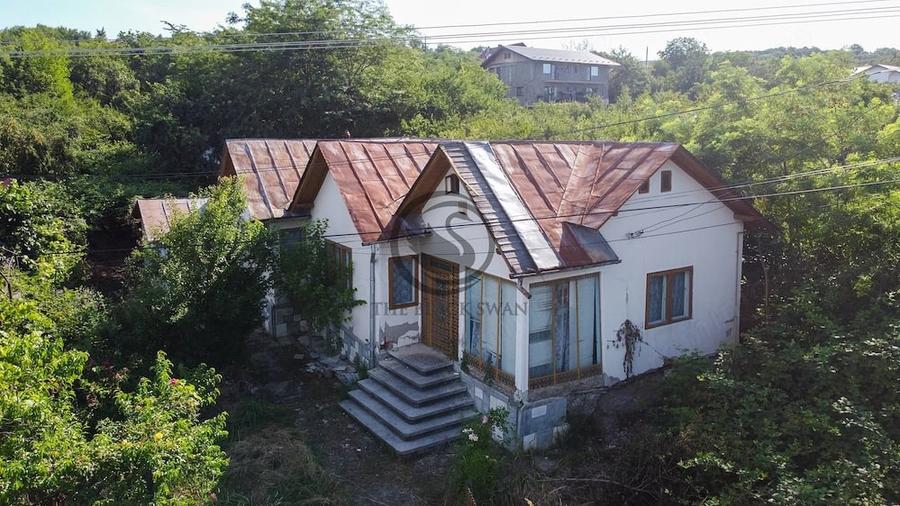 Casă cu 5 camere cu Teren 2407 Mp în Găgeni