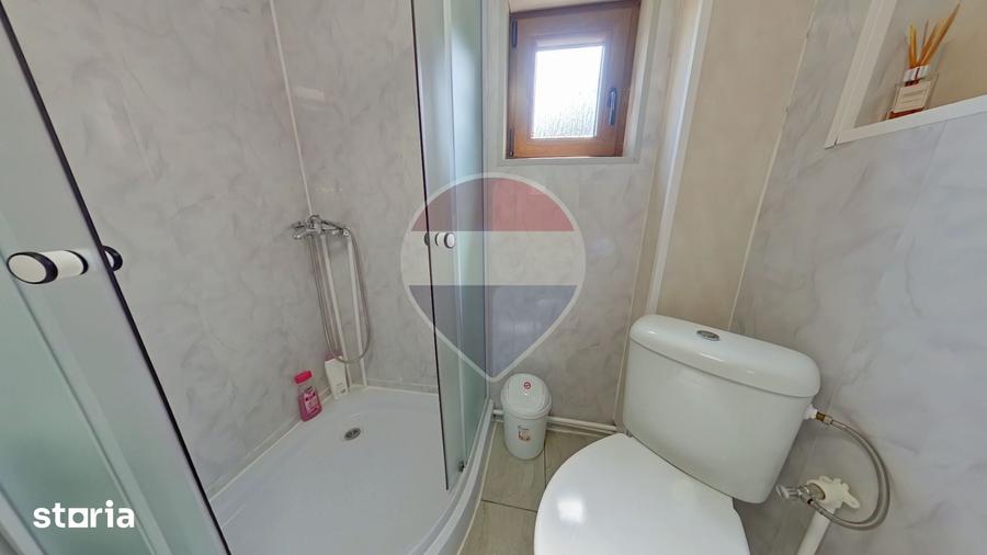 Casă cu 7 camere cu Teren 577 Mp în Râu de Mori