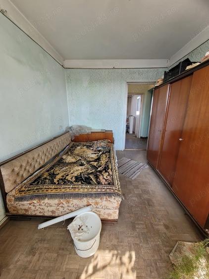 Apartament cu 4 camere semidecomandat în Hipodrom