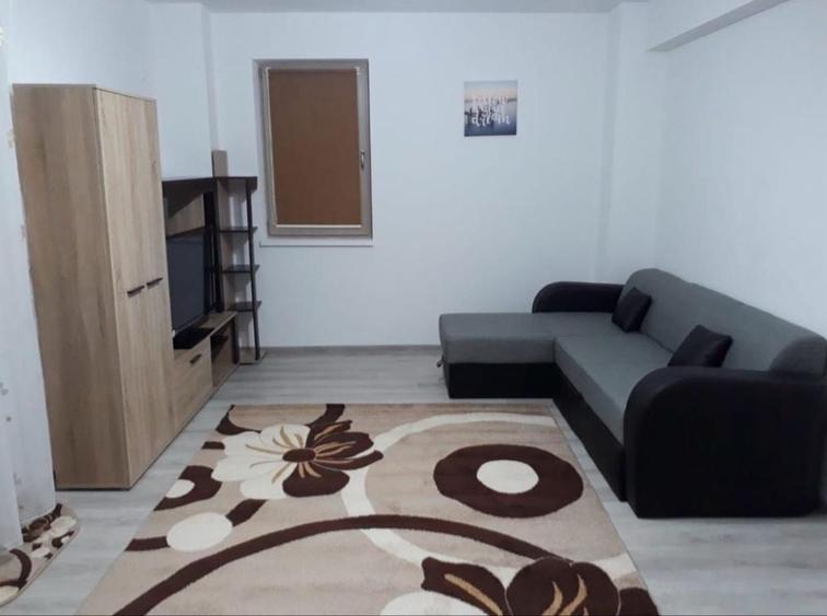 Apartament cu 2 camere decomandat în Trivale