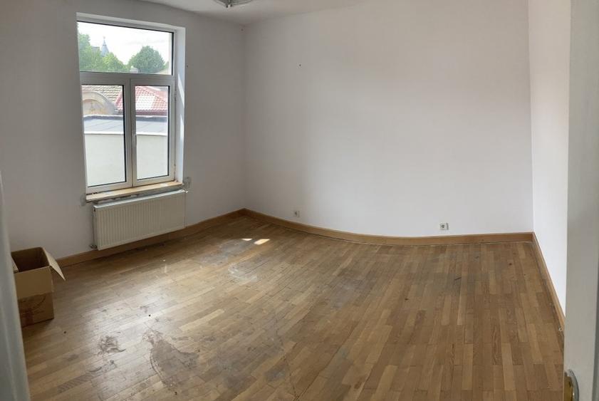 Birou, de 185 mp, în Ultracentral