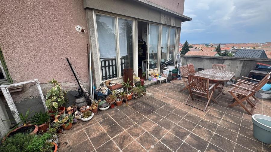 Apartament cu 5 camere decomandat în Central