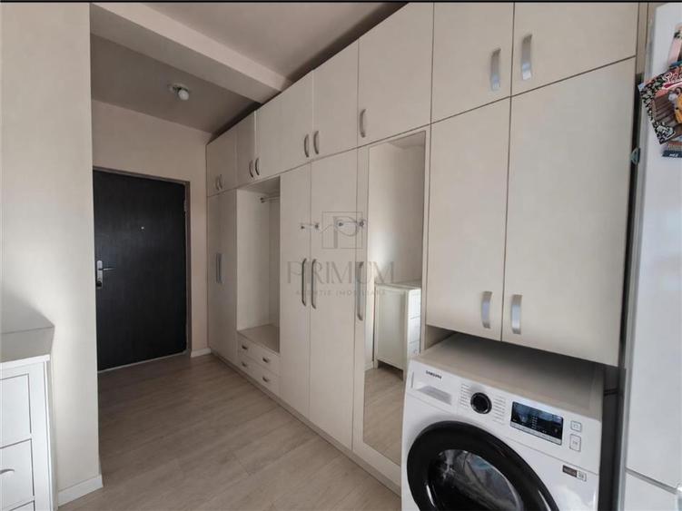 Apartament cu 2 camere semidecomandat în Giroc