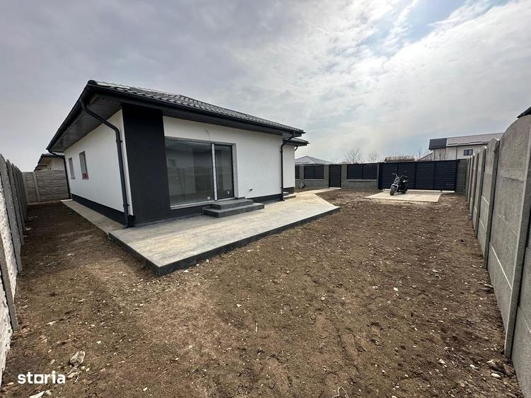 Casă cu 4 camere cu Teren 400 Mp în Clinceni
