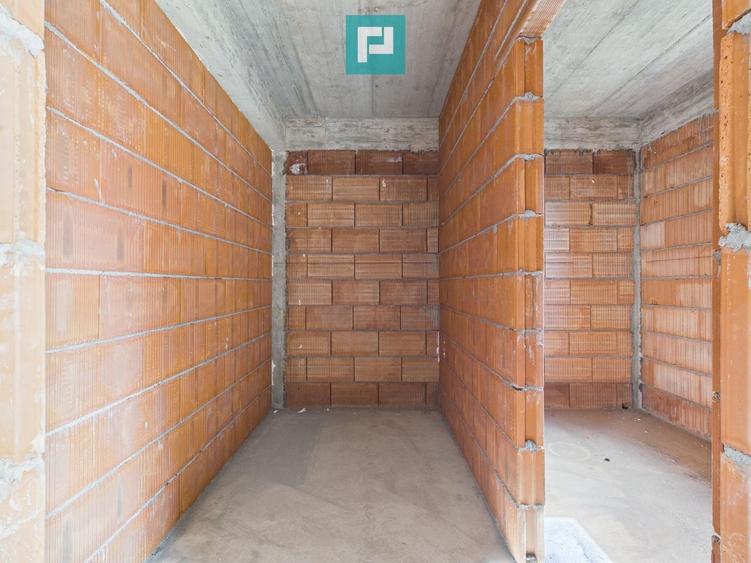 Duplex cu 4 camere cu Canalizare în Giarmata