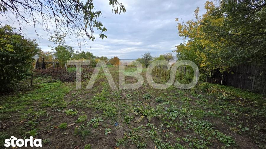 Casă cu 3 camere cu Teren 160 Mp în Câlnic