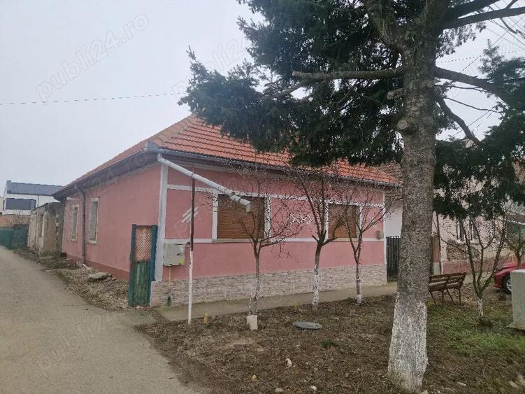 Casă în Giroc