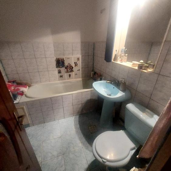 Apartament cu 4 camere decomandat în Păcurari
