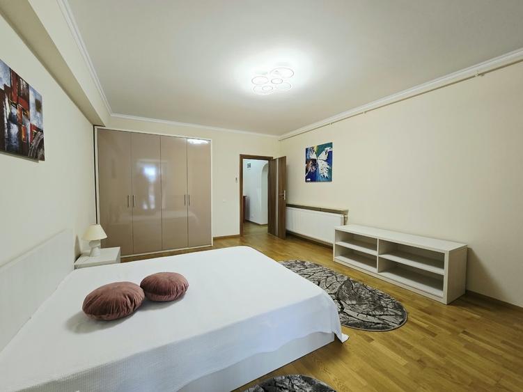 Apartament cu 3 camere în Dorobanți