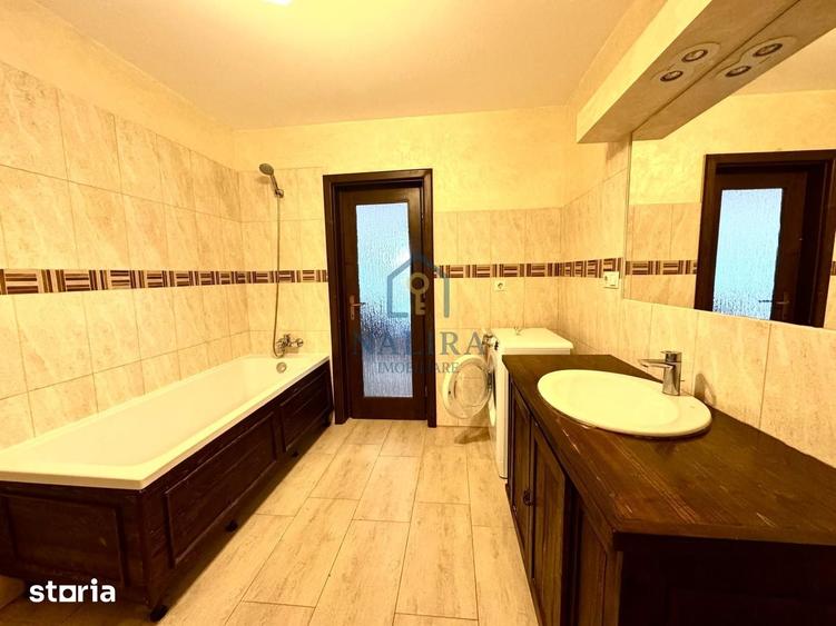 Apartament cu 3 camere în Traian