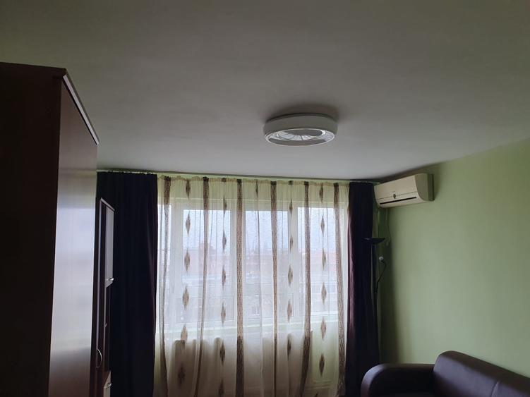 Apartament cu 2 camere decomandat în Romanilor