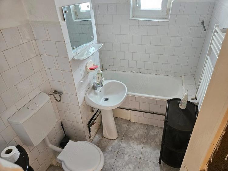 Apartament cu 2 camere semidecomandat în Soarelui