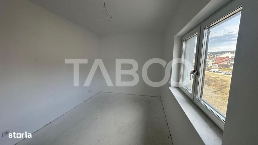 Apartament cu 3 camere decomandat în Industrial Vest