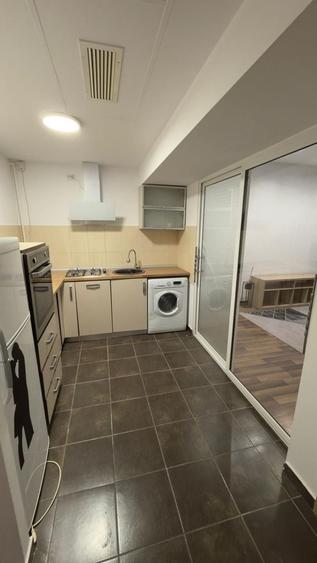 Apartament cu 2 camere decomandat, mobilat în Vitan-Bârzești