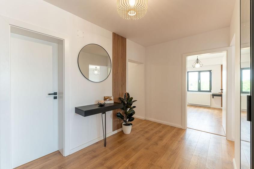 Apartament cu 4 camere decomandat, mobilat în Zorilor