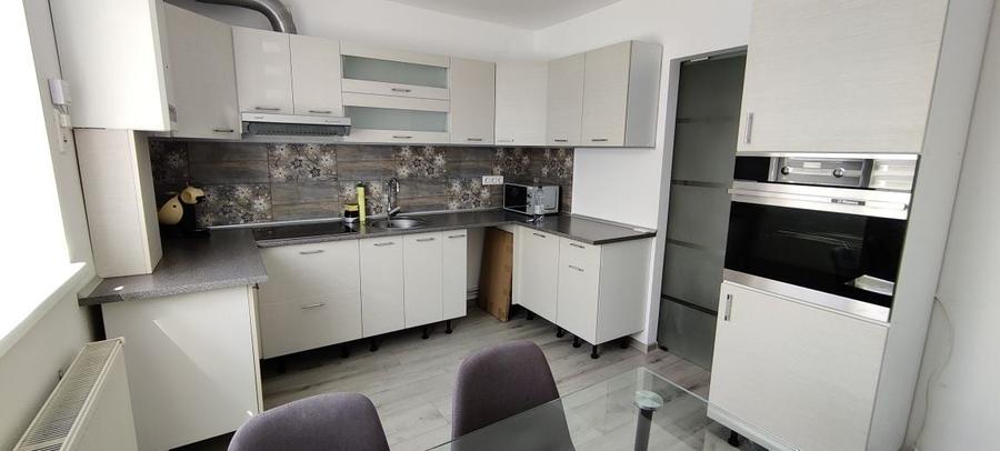 Apartament cu 2 camere decomandat în Lazaret
