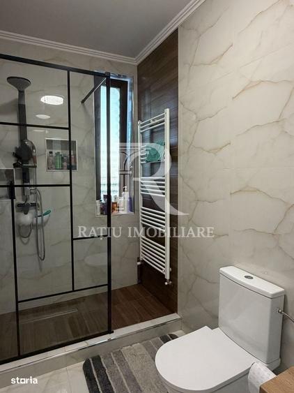 Casă cu 4 camere în Rontău