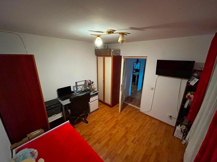 Apartament cu 2 camere decomandat în Sud
