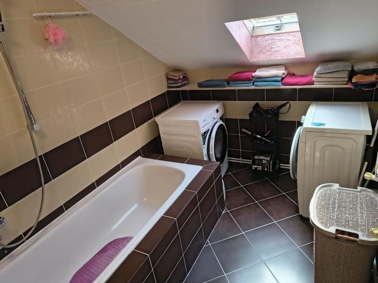 Apartament cu 2 camere decomandat în Paltin
