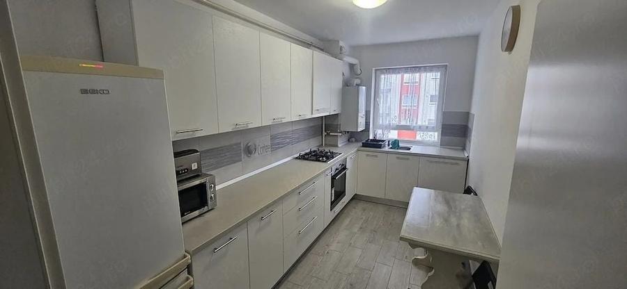 Apartament cu 2 camere decomandat în Avantgarden