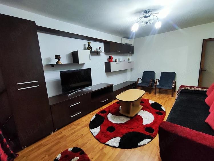 Apartament cu 2 camere decomandat în Craiovița Nouă